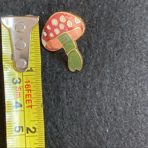 Mushroom tack pin🍄 - Picture 3 of 3